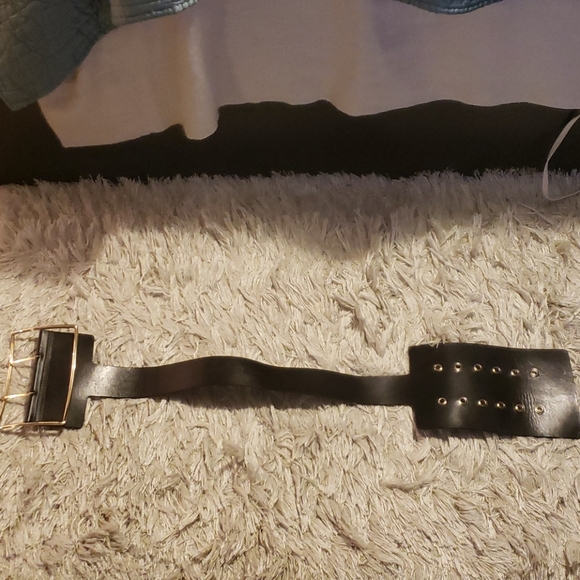 SOLD. Authentic Gianfranco Ferre big buckle belt - Picture 8 of 11